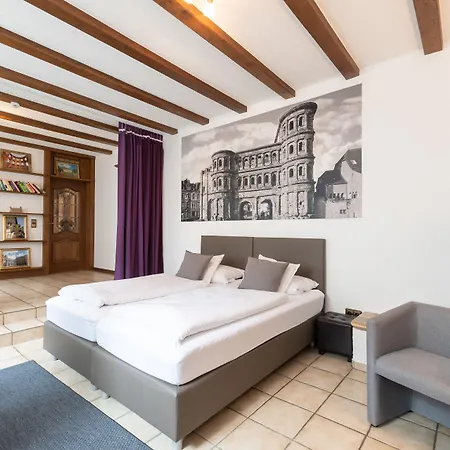 Porta Nigra 3* Trevír