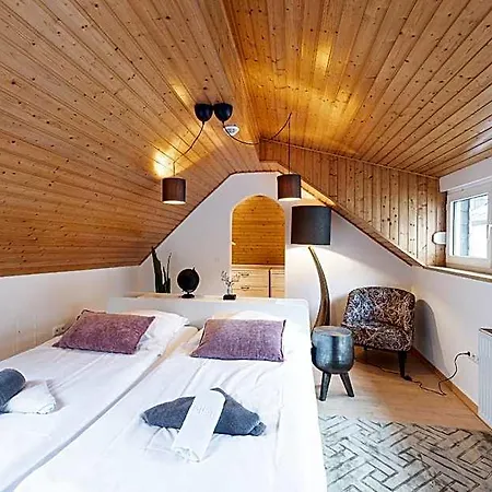 Hotel Porta Nigra 3*