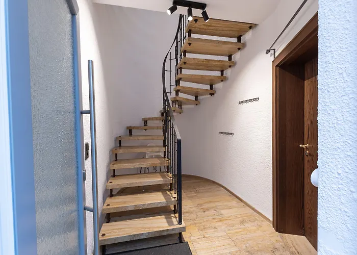 Hotel Porta Nigra 3*